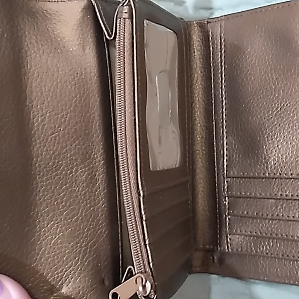 Buxton Wallet - Picture 5 of 6